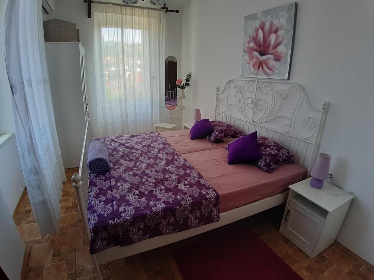 ורבניק Apartment Palazzo Sare מראה חיצוני תמונה