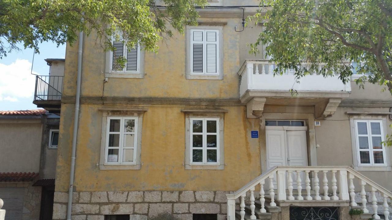 ורבניק Apartment Palazzo Sare מראה חיצוני תמונה